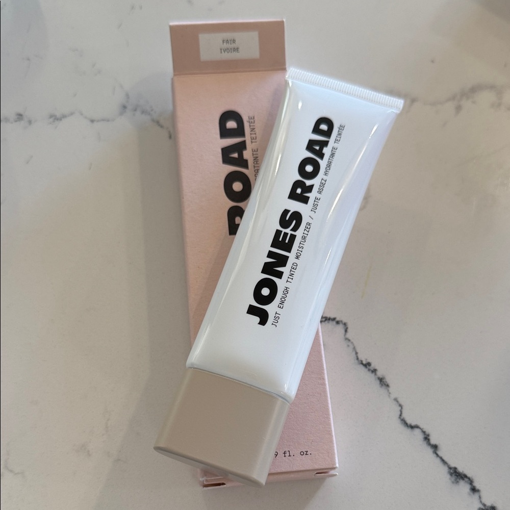 Jones Road Just A Sec Tinted Moisturizer - Fair